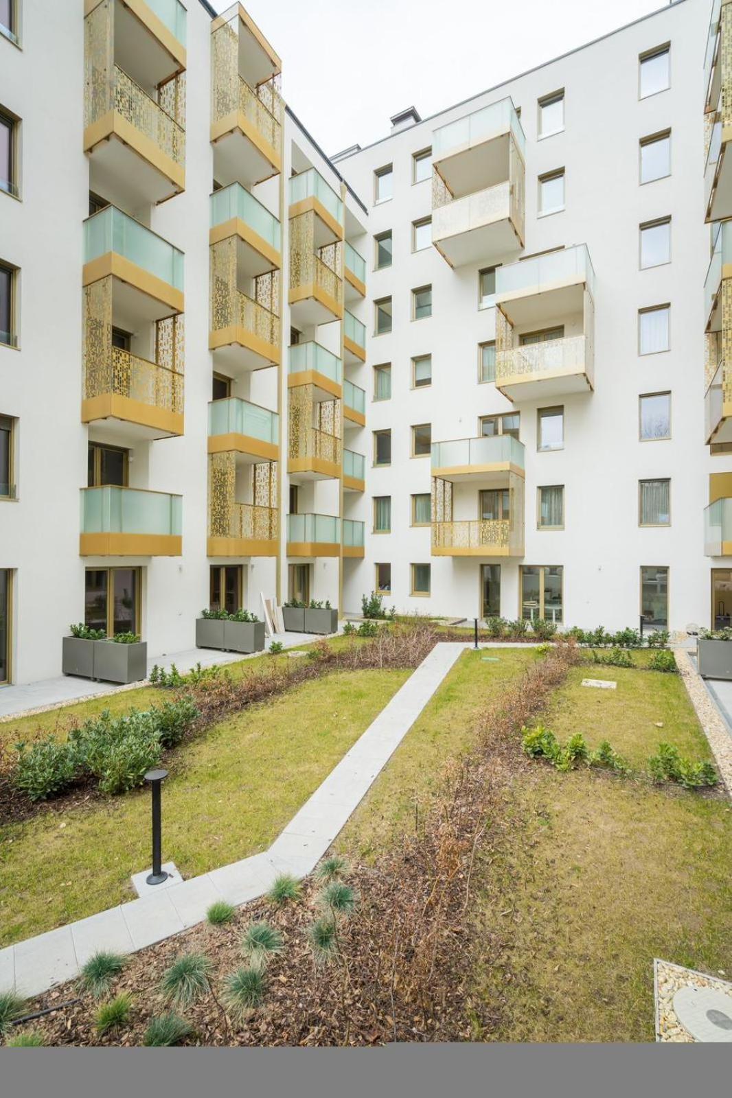 Comfort Court Apartment - Free Parking, Balcony Budapest Luaran gambar